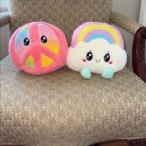 Kelly Toy Colorful Plush Peace and Cloud Pillow Set